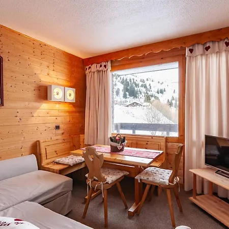 Divisible Equipe, Proche Pistes Et Commerces, Ideal Pour Sejours A Meribel Mottaret - Fr-1-355-206 דירה